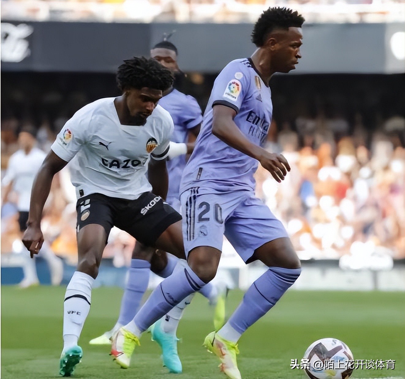 足坛英法大战,皇马3-2国米最新战况