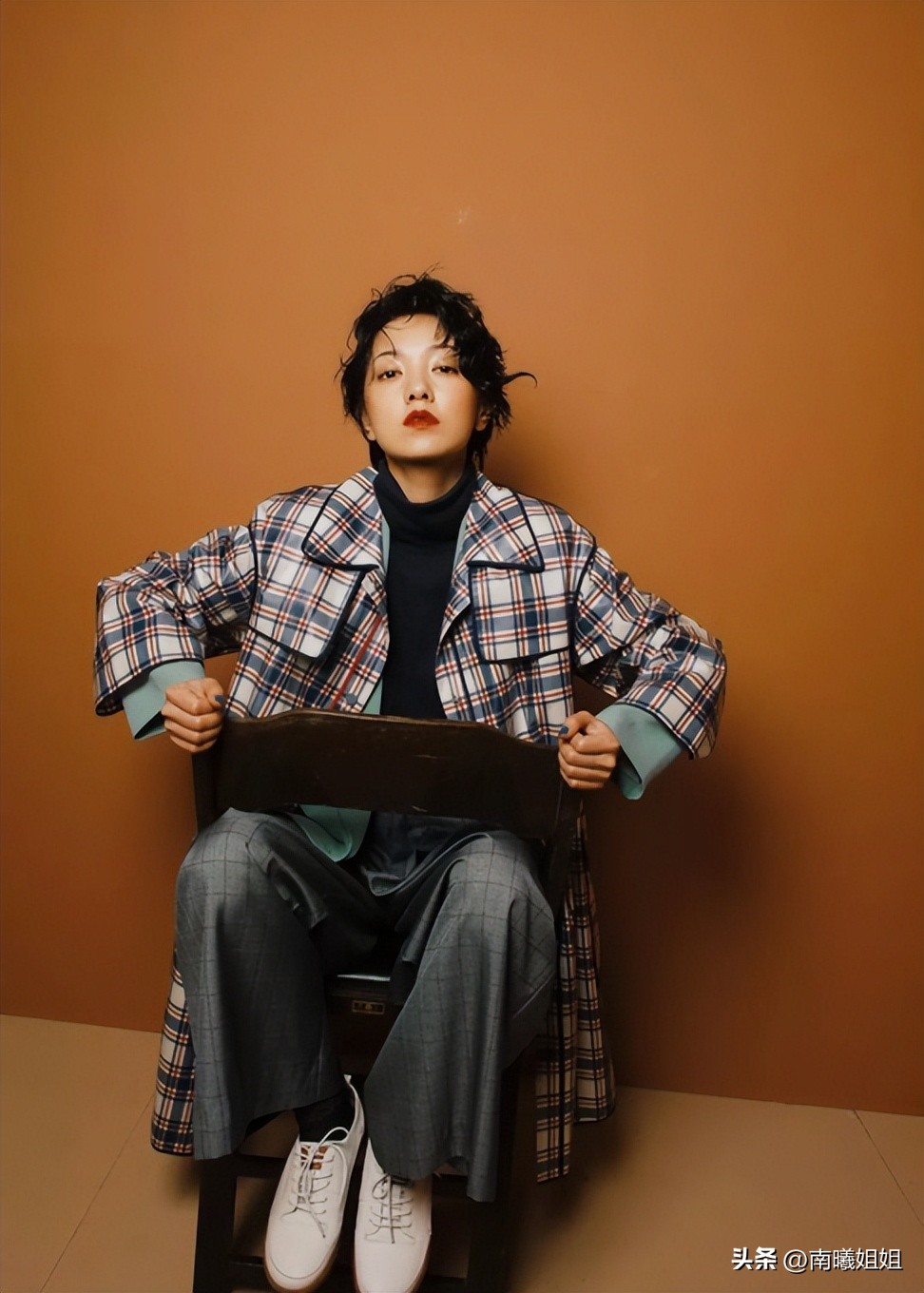 30-40岁洋气超短烫卷发减龄,适合50岁的减龄短羊毛卷发型