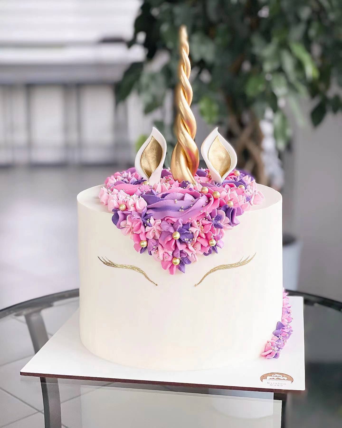 今天给大家做一款好看的蛋糕造型,美味又高颜值的蛋糕造型充满创意