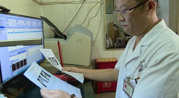 基于“伏邪学说”，探讨中医对慢性萎缩性胃炎的治疗方法