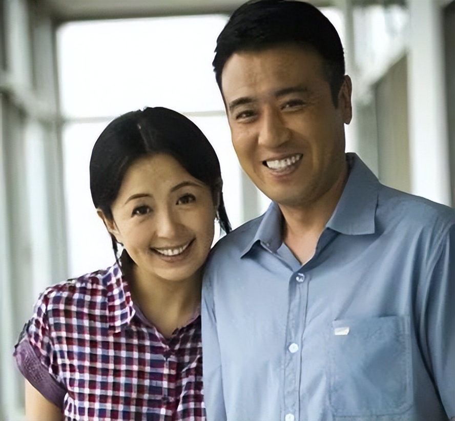 演员于和伟简历和他妻子照片,演员于和伟的家庭生活幸福吗