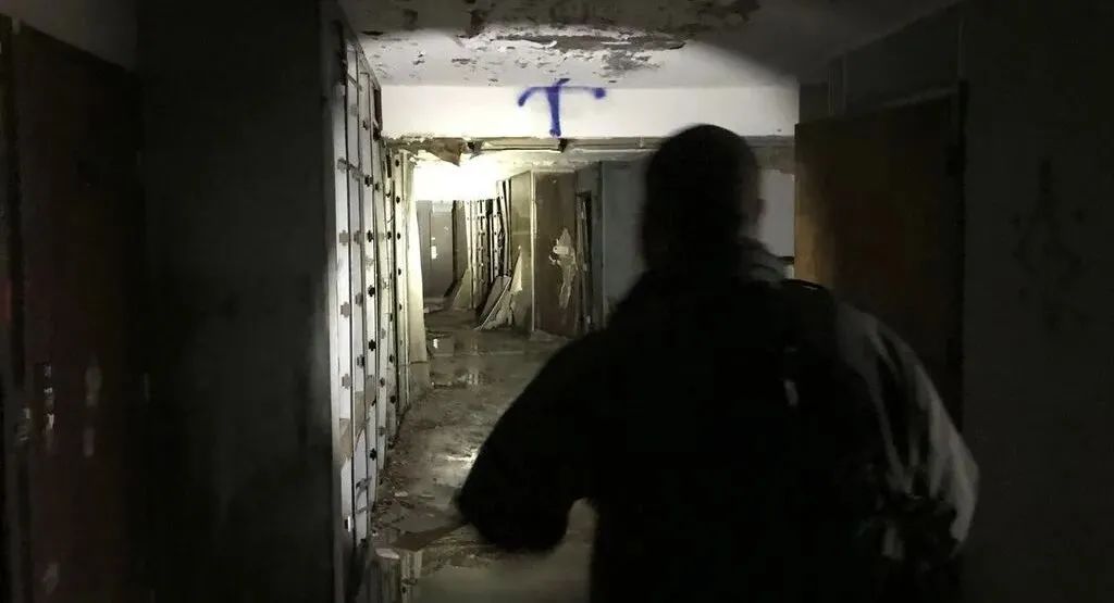 奈特科尔tm20k对菲尼克斯lr35r,奈特科尔mh10v2手电评测