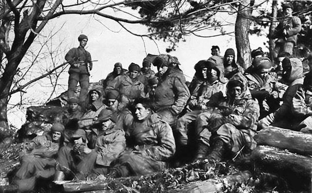 抗美援朝，被我国志愿军干趴下的6个国家，王牌*队军**三天被击败