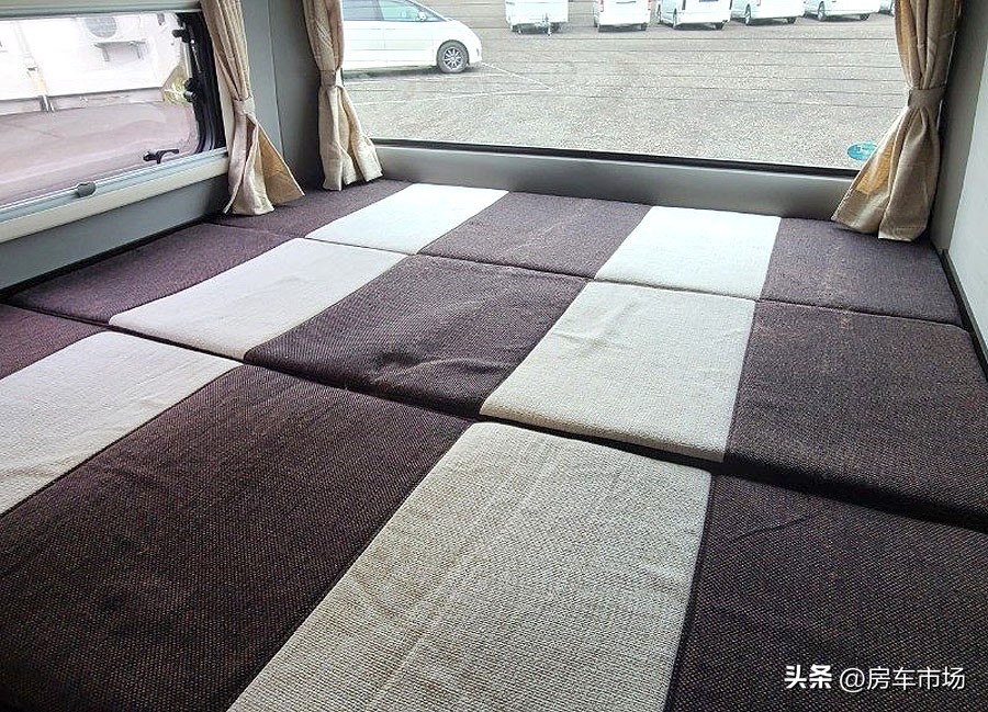 丰田考斯特房车七座2020款多少钱,丰田考斯特柴油房车2019款超豪华