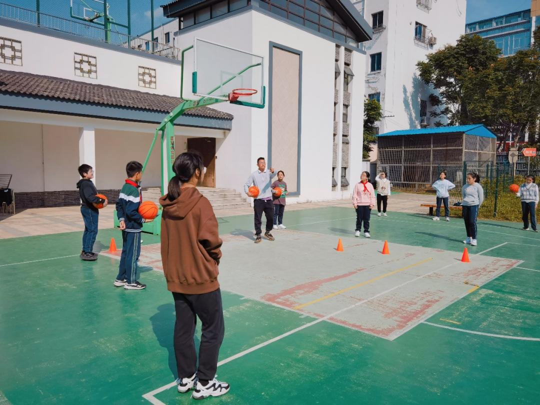 课堂风采促专业成长,课堂教学展风采观摩研讨促提升