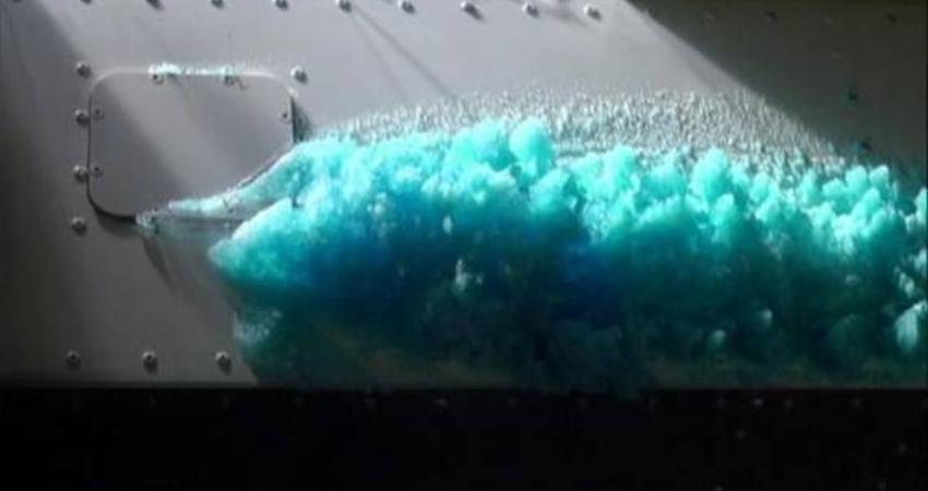 飞机上的秘密飞行员,空姐揭露飞机上的秘密