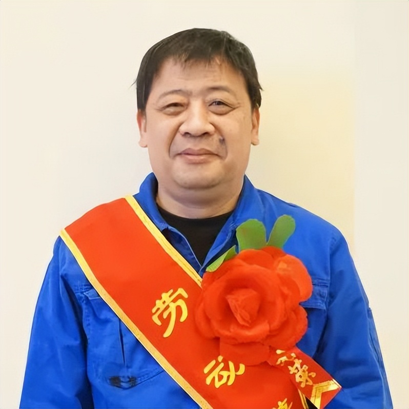 石钢工人井陉,井陉县致敬劳动者