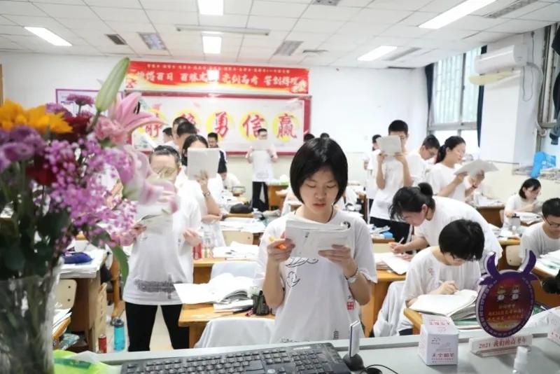 衡水中学最牛高考成绩,衡水中学的学霸们有多厉害