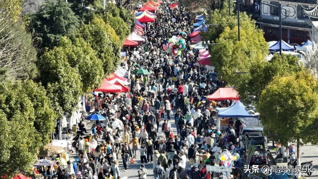 千年赶一街大理三月街,大理三月街民族节开幕几点钟左右