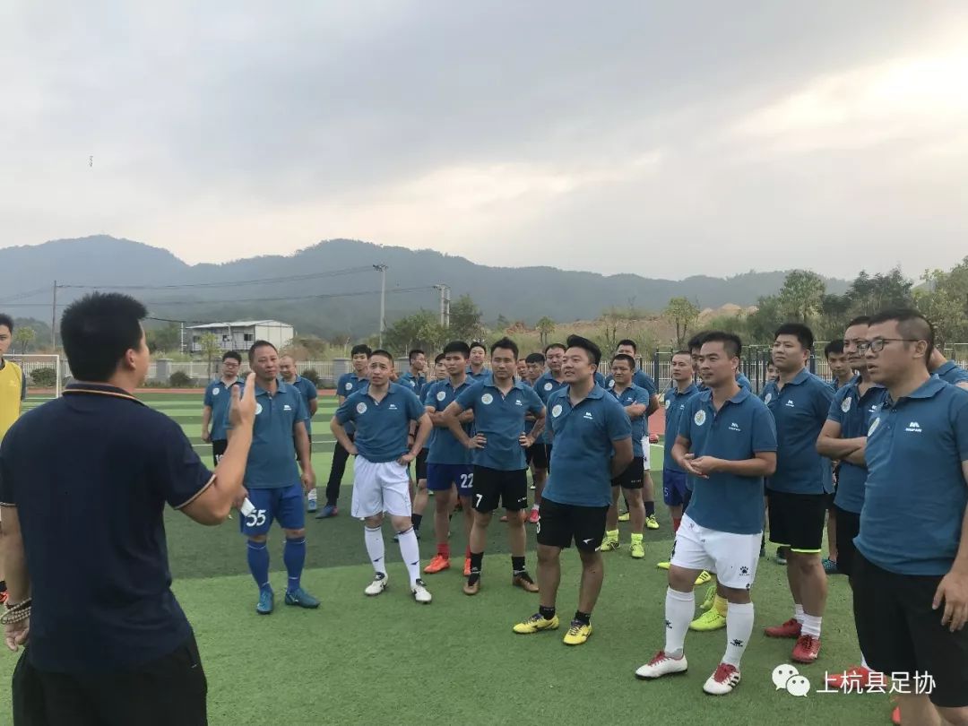 加强教练员队伍建设,加强体育教练培训管理