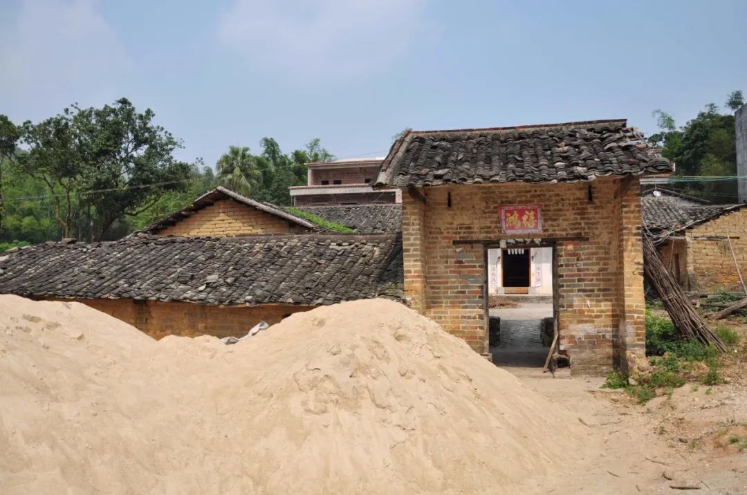 刘傅氏民宅门口风俗文化趣谈