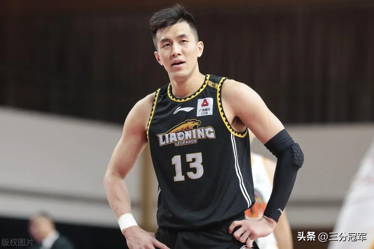 辽宁男篮十冠王阵容确实很强,辽宁男篮双子星实力