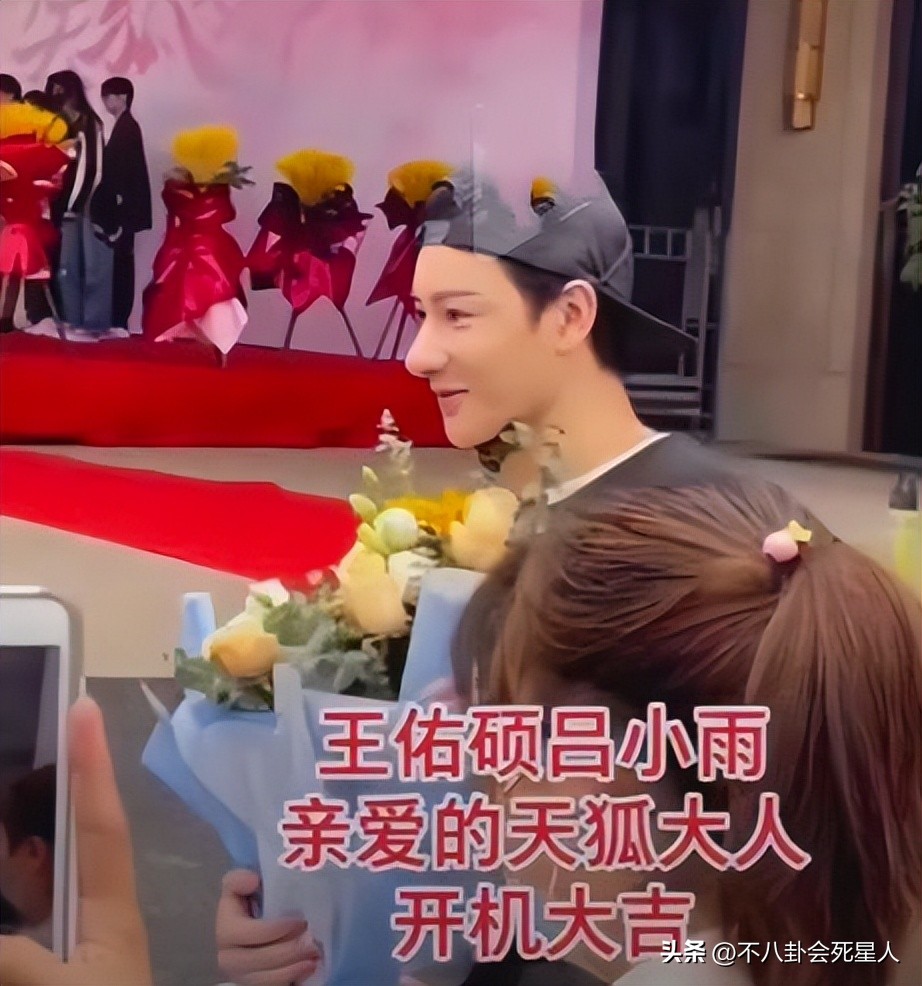 巫婆鼻整容对比,蛇精脸巫婆