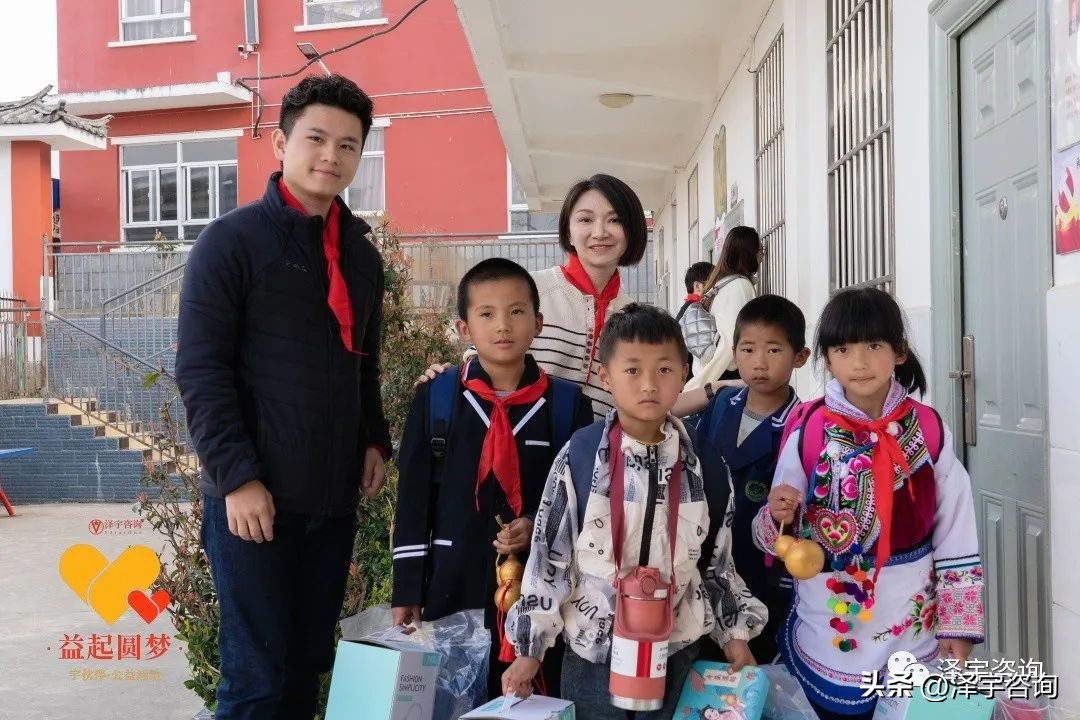 公益善行让爱心涌动全城,弘扬公益善举传递爱心力量