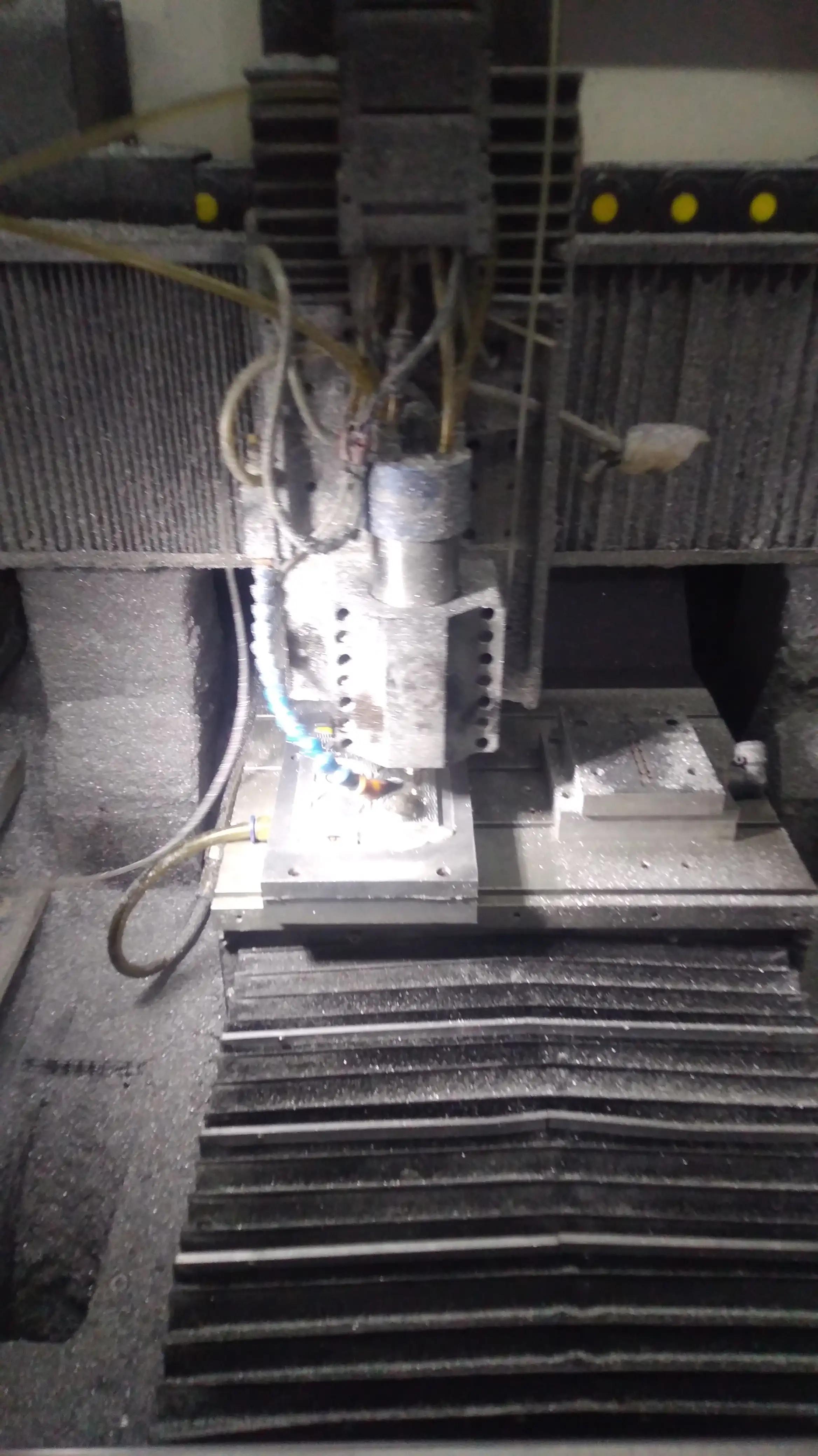 小工厂工资偏低怎么才能招到工人,一个小厂子工资不给怎么办