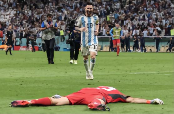圣马丁送平板,圣马丁阿根廷决赛