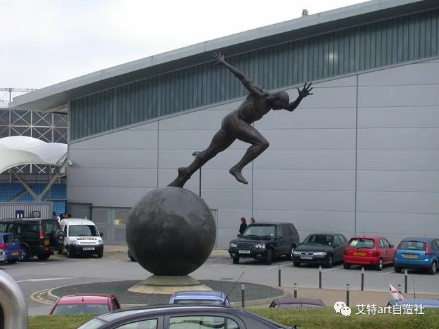 当足球球员成为特种兵,当足球运动员容易吗