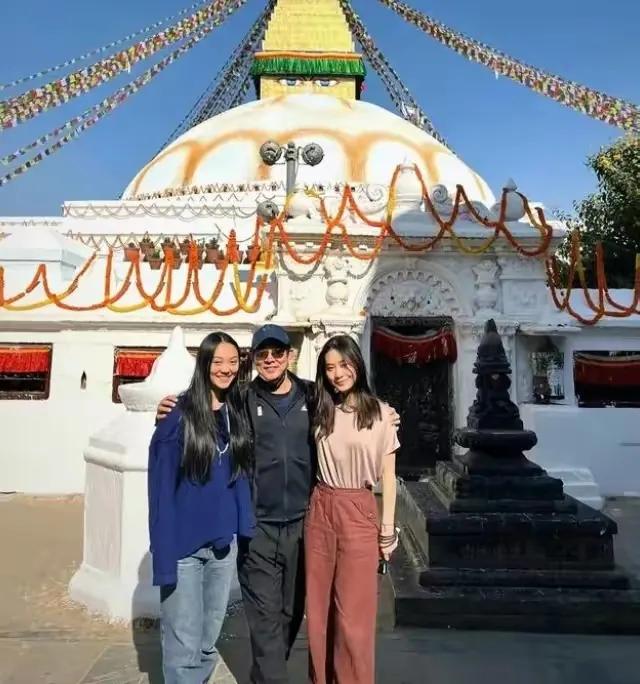 李连杰老了的图片,李连杰近照苍老似老头