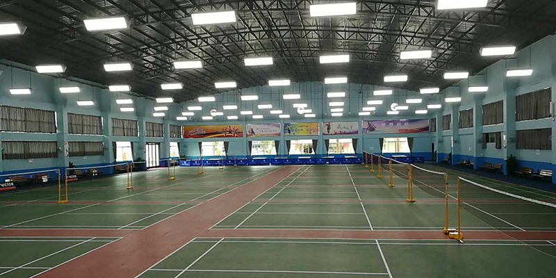 球场led照明灯多少w,学校球场跑道灯