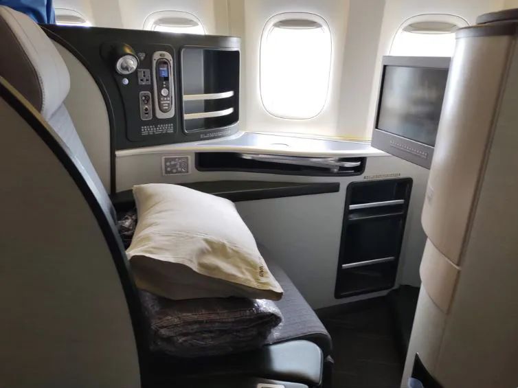 长荣航空体验,长荣航空evaair皇玺桂冠舱