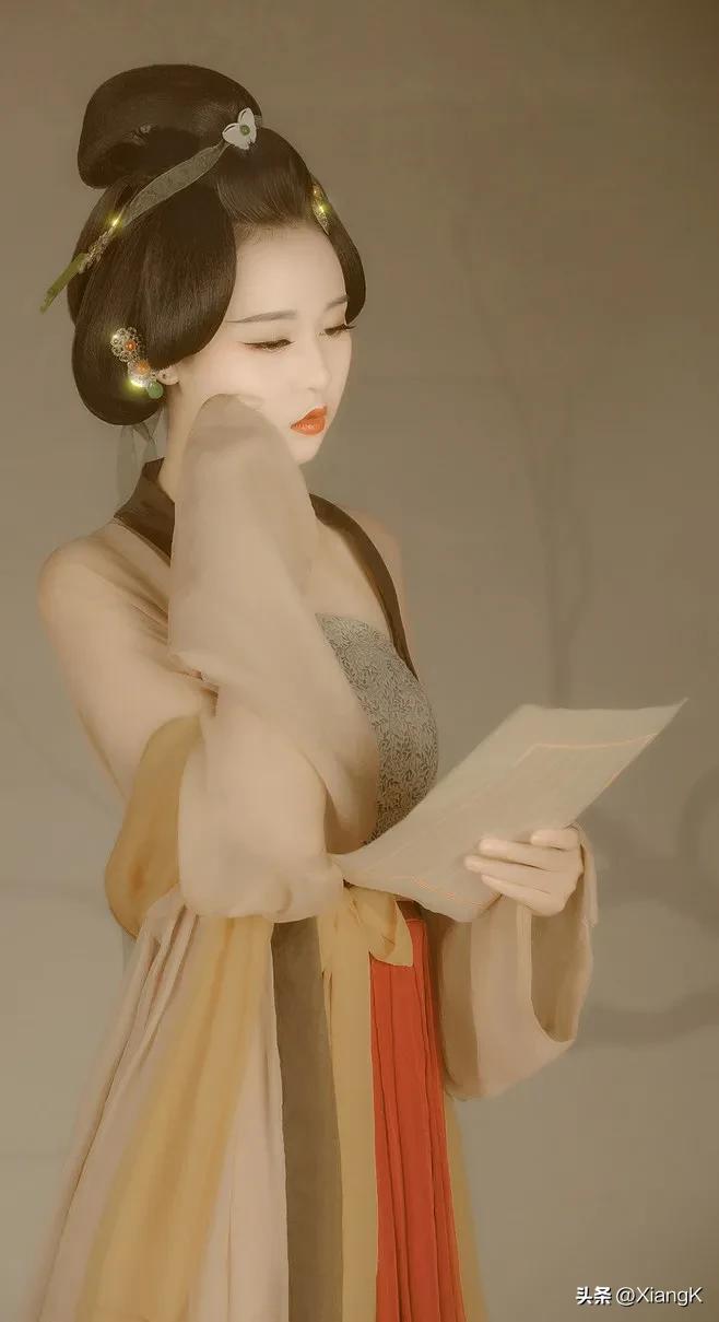 一天一成语:风鬟雾鬓