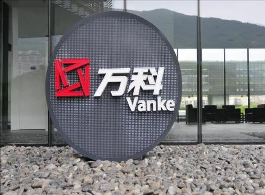 中国最赚钱女秘书朱旭：年薪849万，年终奖1000万，48岁至今未婚