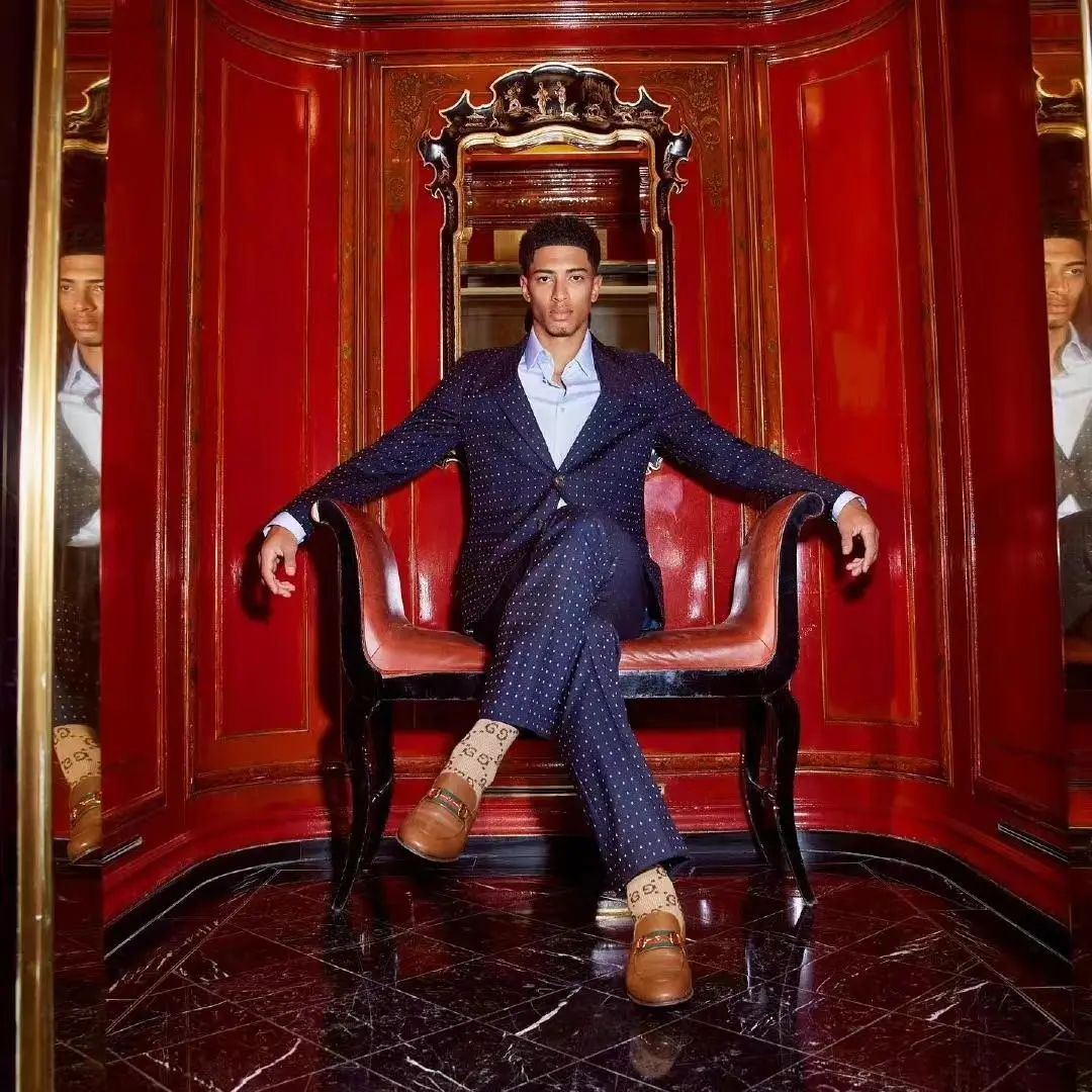 英格兰传奇球星,18岁英格兰颜值小将