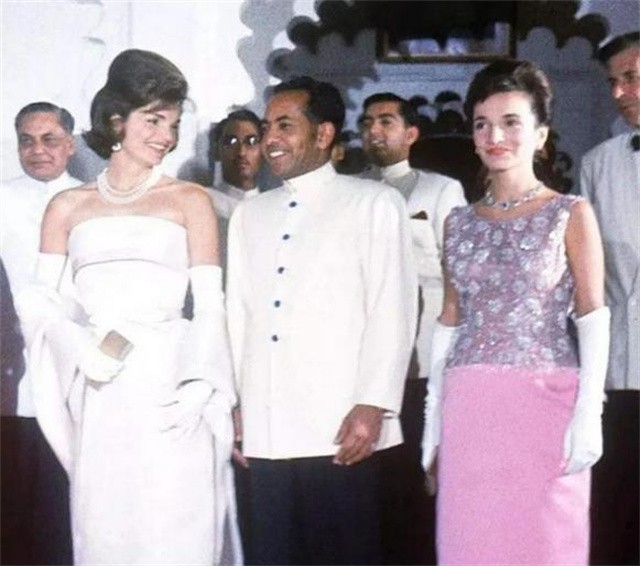 美国总统肯尼迪妻子图片,肯尼迪夫人杰奎琳嫁给船王