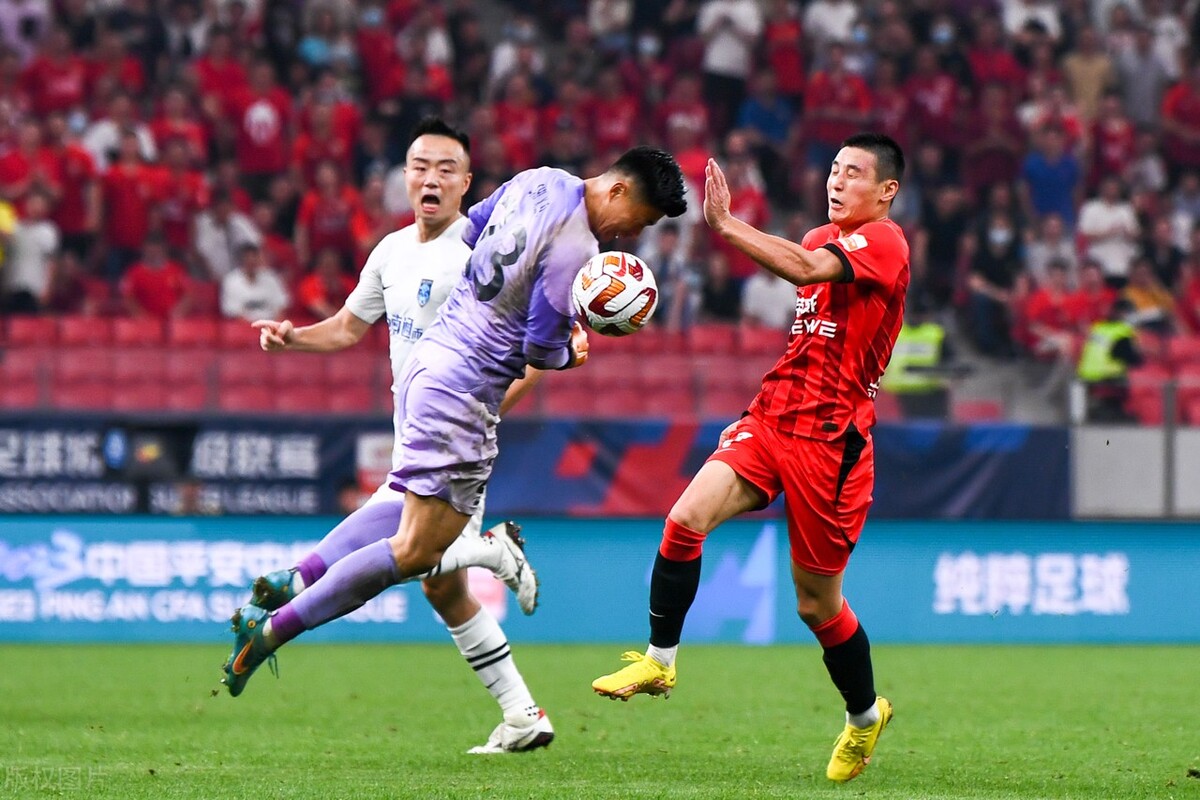 中超上海海港2-1南通支云裁判,中超南通支云2-0青岛西海岸点球