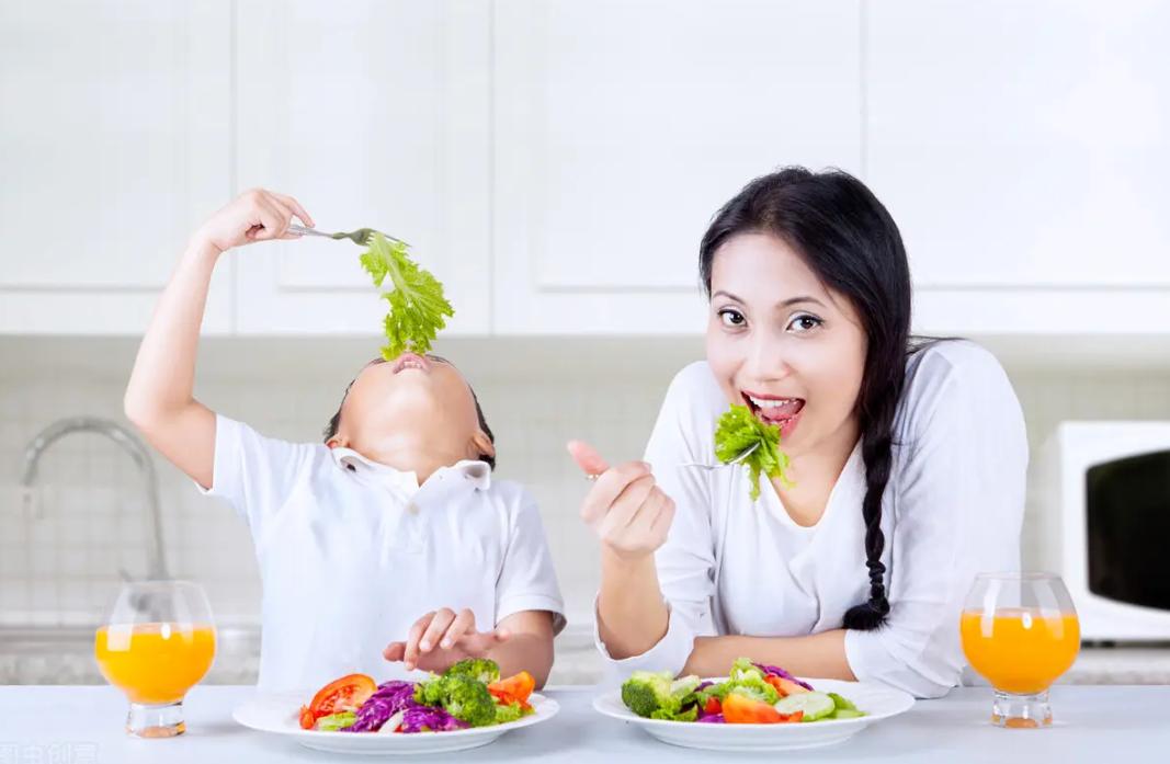 男孩身高能长到几岁？过来人经验：这个年龄没到160，今后长不高