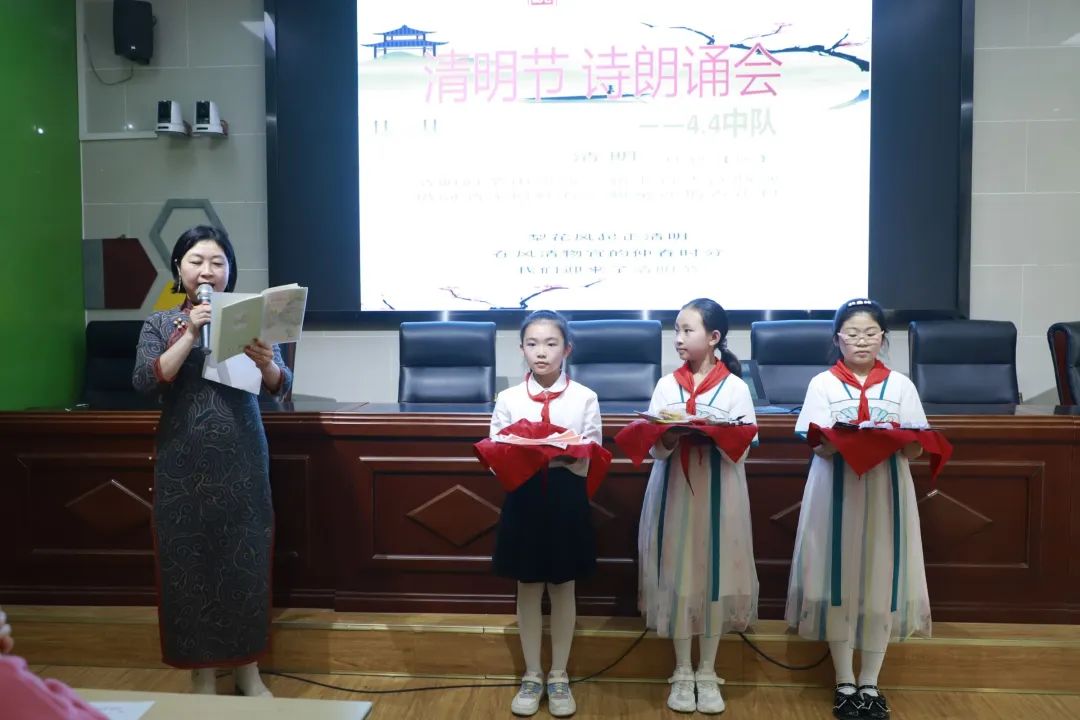 清明祭英烈警营朗诵,向英烈致敬清明诗歌朗诵小学生