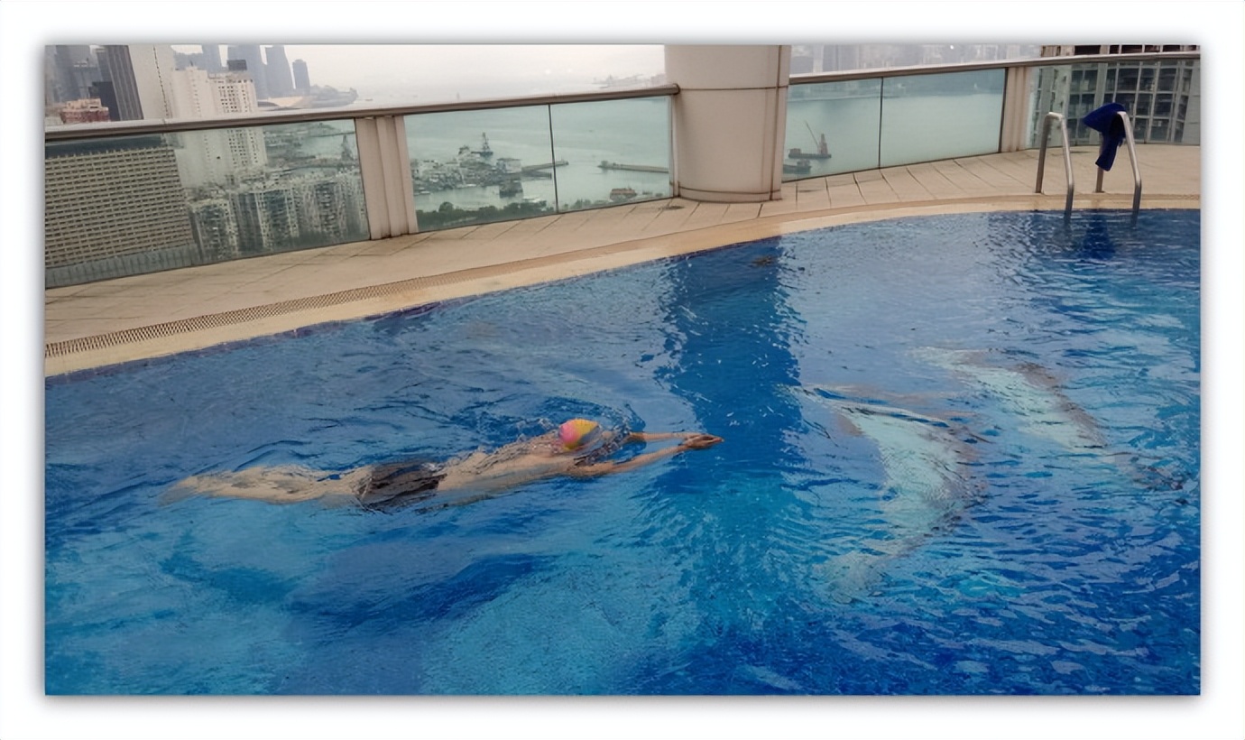 南京维景国际大酒店游泳池,维景酒店游泳池