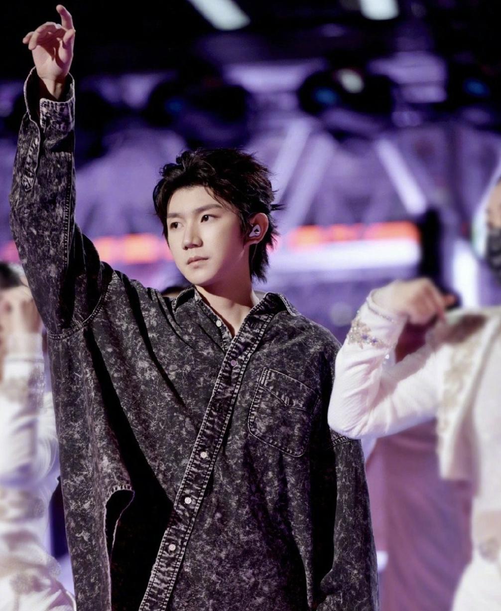 2023年第一场粉丝骂战，牵引出“顶流男团”走散的真相