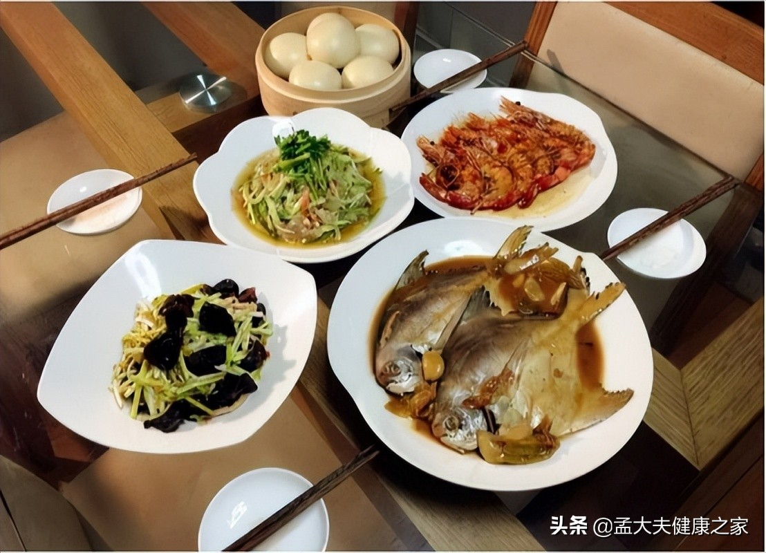 饭量大好还是饭量小更长寿,吃得少长寿应该怎么吃