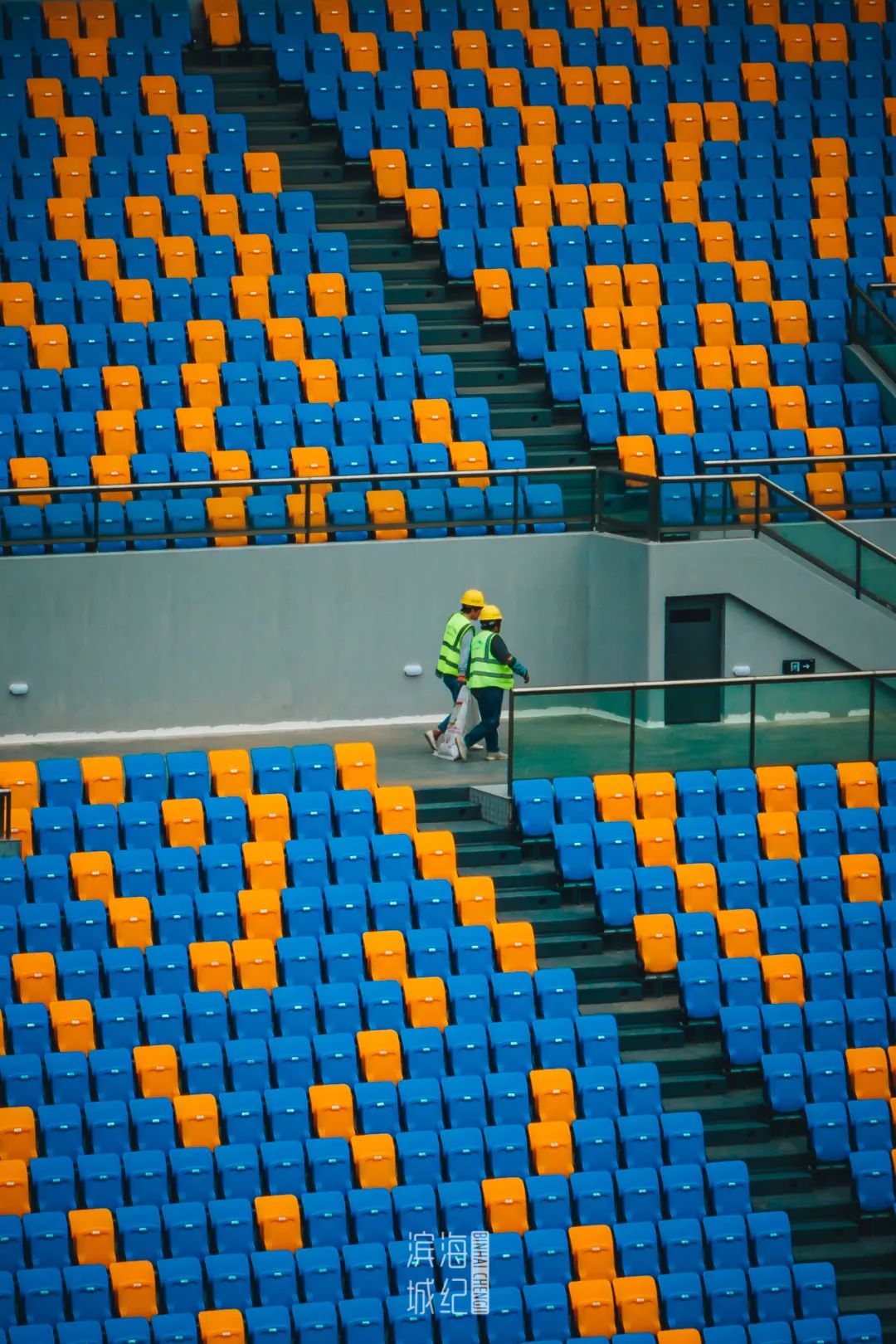 大量游客涌入天津,天津人潮汹涌