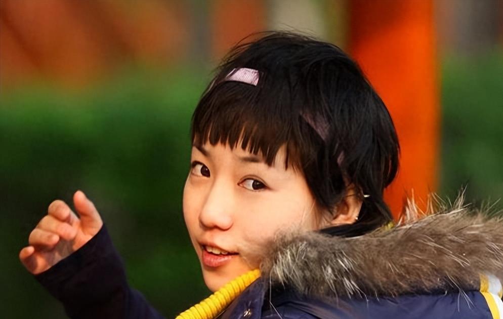 “网红模特”*筱雨张**,出道一年拍21套人体写真,现38岁仍单身未婚