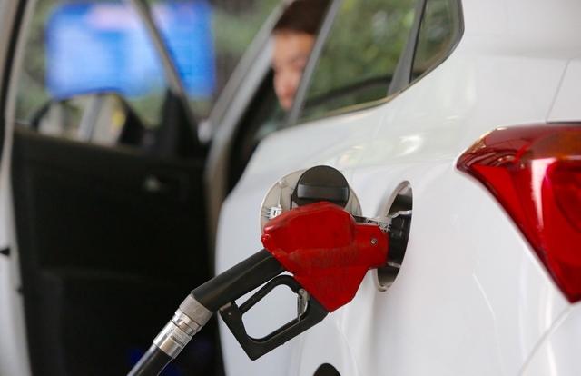 冷车启动正常热车熄火再启动困难,热车熄火后再启动困难是什么原因