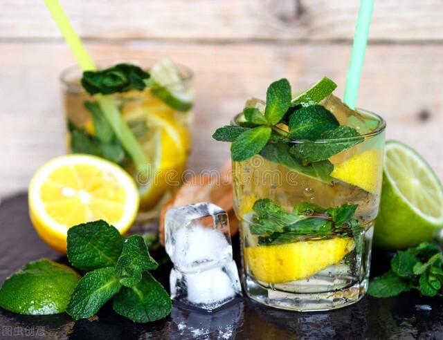 怎样才能用柠檬泡出柠檬水 (一个柠檬可以泡几次柠檬水)