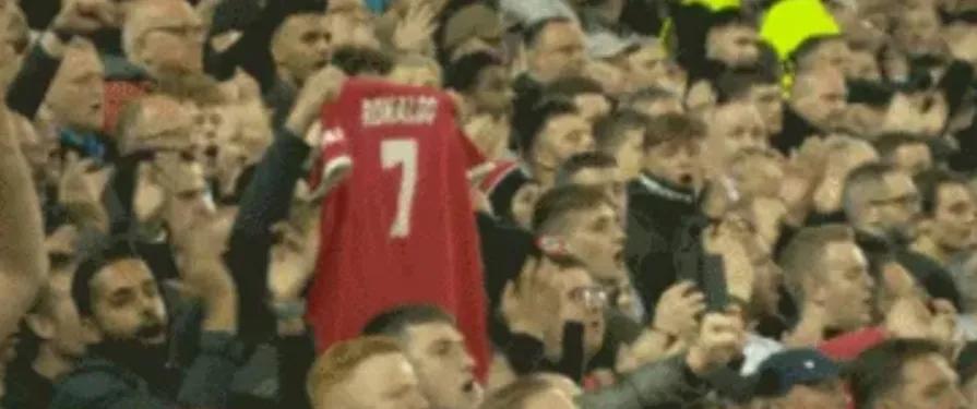 c罗致谢中国球迷,c罗感谢尤文球迷动图