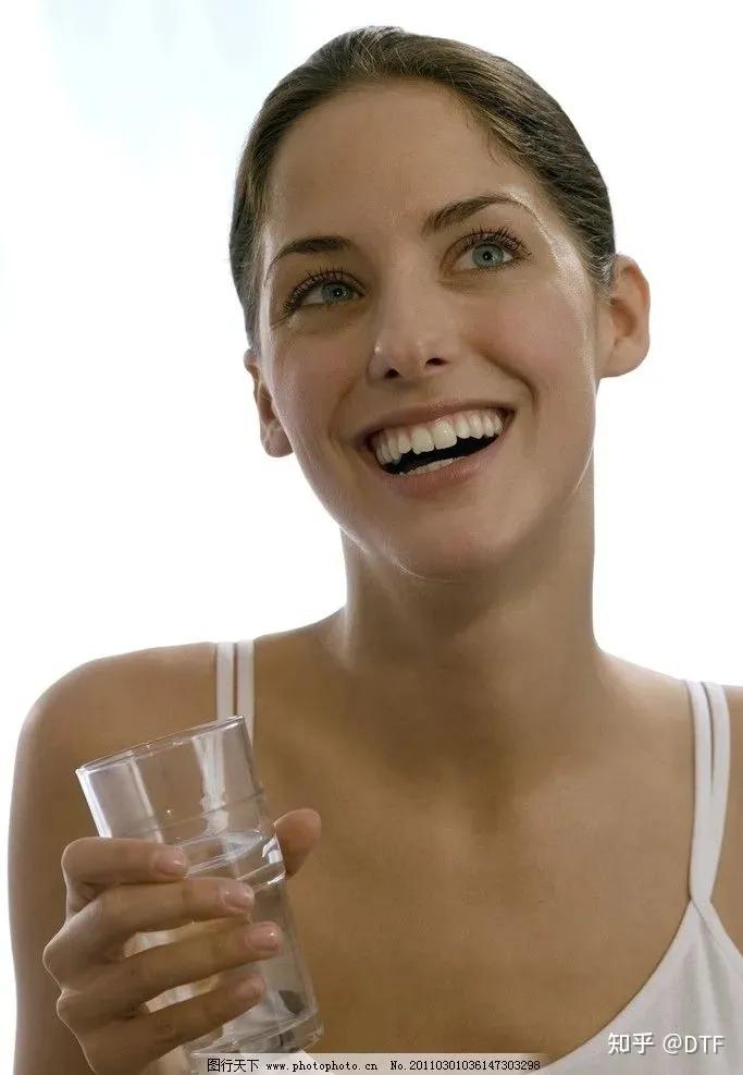 冬天吹空调脸部干燥怎么办,秋冬天风吹脸干怎么补水