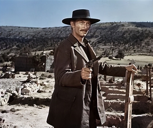 好人坏人同时存在,好人和丑人在一起