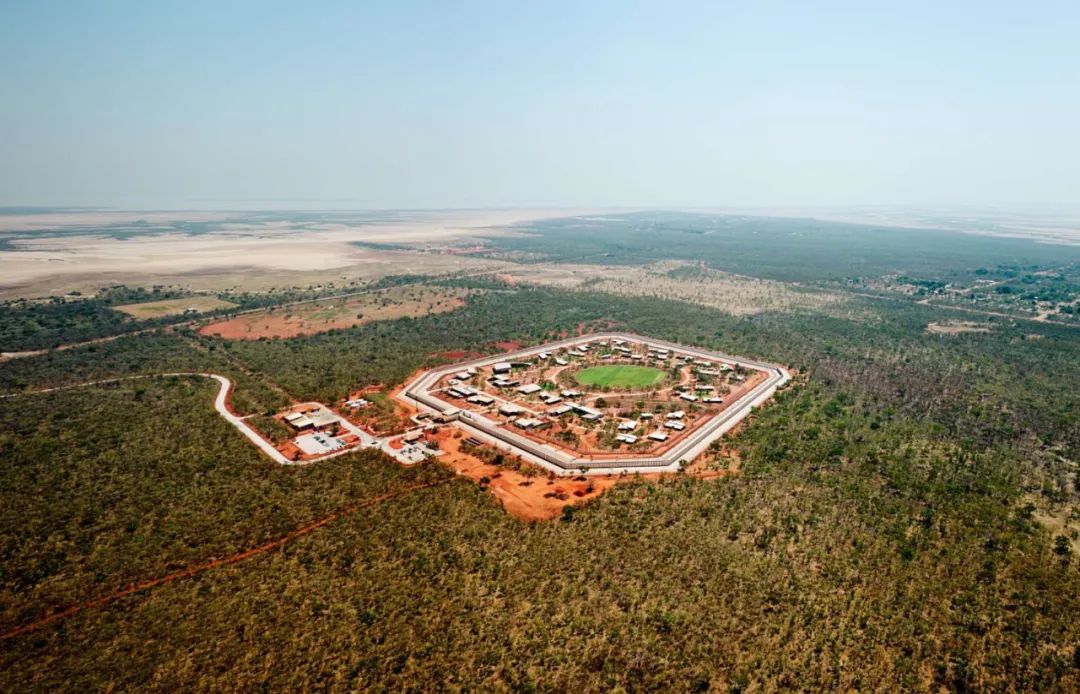 人性化监狱设计感,乌托邦牢房