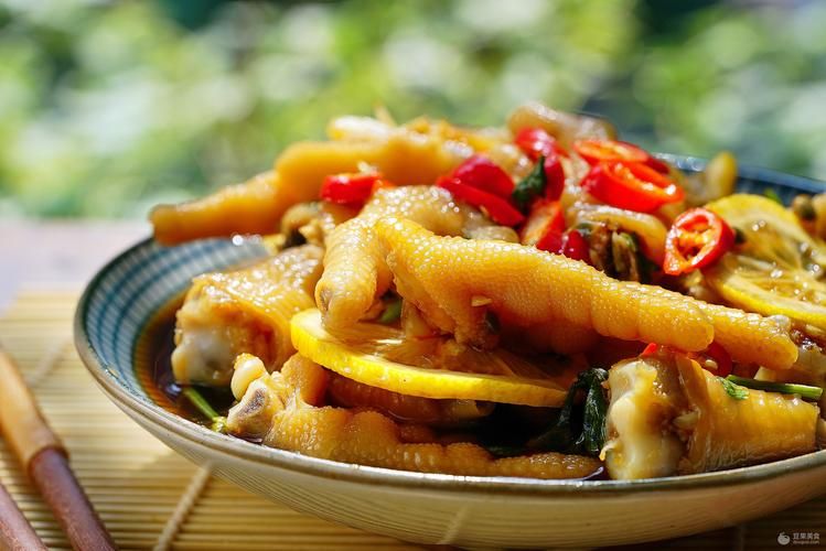 美味新鲜柠檬鸡爪,美味的酸辣鸡爪