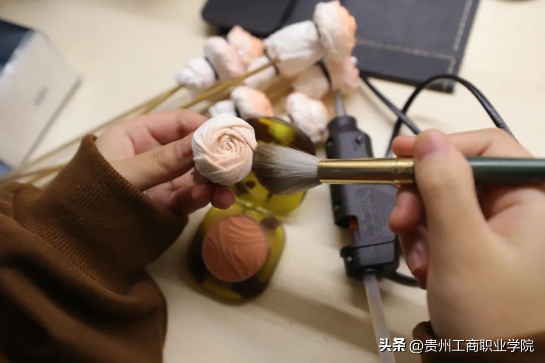 鍋ヨ韩鏁欑粌tony鑰佸笀,鍋ヨ韩tony鑰佸笀