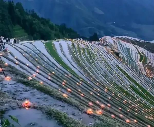 千年梯田灯光秀时间,梯田灯光秀是真的吗