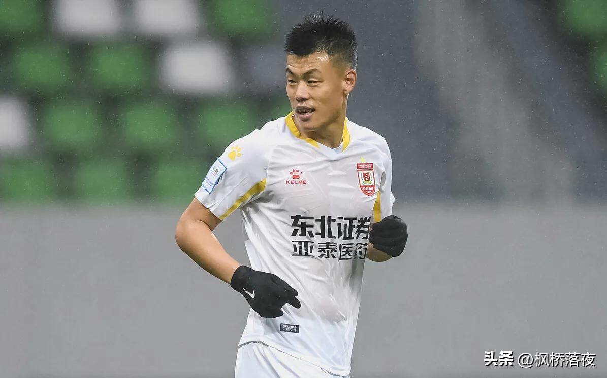 国足12强赛三粒进球,12强赛国足5轮获4分