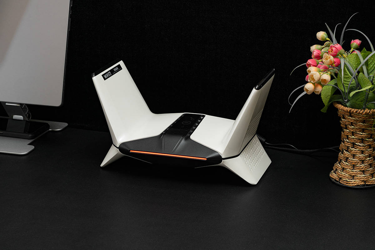 雷神银翼24.5英寸2k240hzfast怎么样,雷神银翼27英寸2k165hz10bit