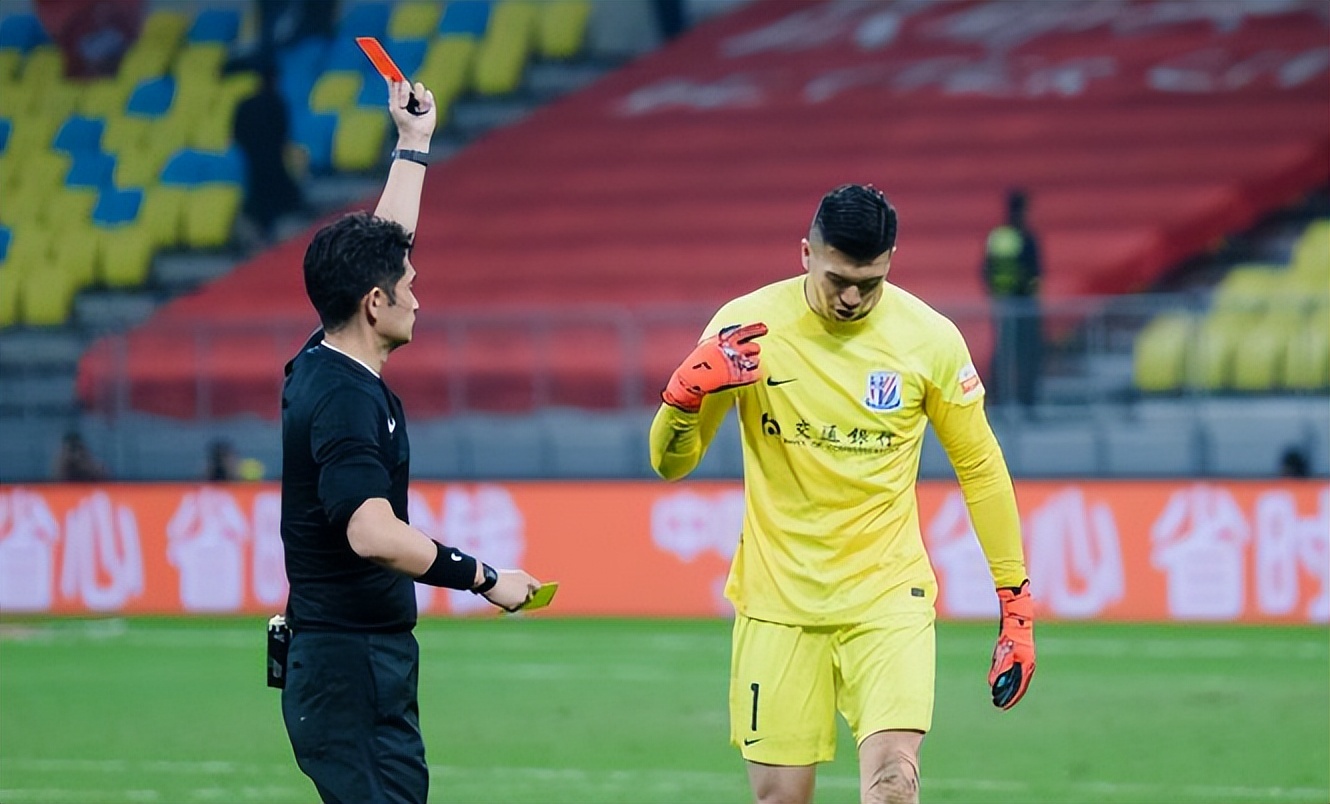 中超第30轮费莱尼怎么没上场,费莱尼再度质疑中超var判罚