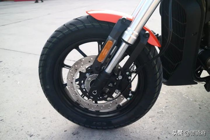 王野200摩托车官方价,motofino小马300落地价