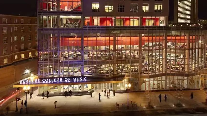 “OFFER雨”一直下，23RoSSo音乐早申战报来袭